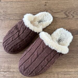 UGG Shearling Fur Lined Cozy Cable Knit Brown Slippers Sz 8